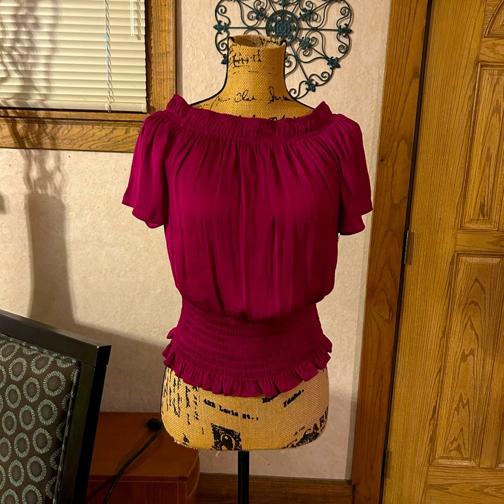 NWT I.N.C. Smocked Convertible Top,
Color - Cranberry Rose
Size - Medium